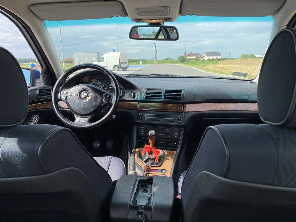 BMW e39 525i MANUAL