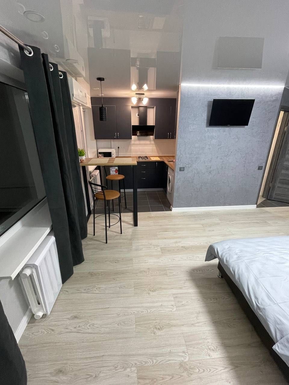 ApartCenter. Квартира посуточно - почасово. VIP. Центр. 97 квартал.