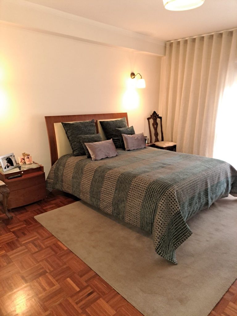 Quarto completo com colchão