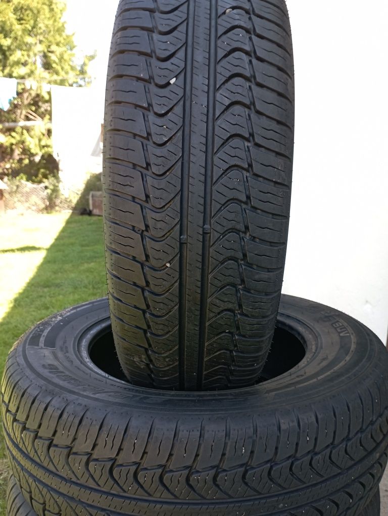 Всесезонні шини Kama 215/65/r16 комплект