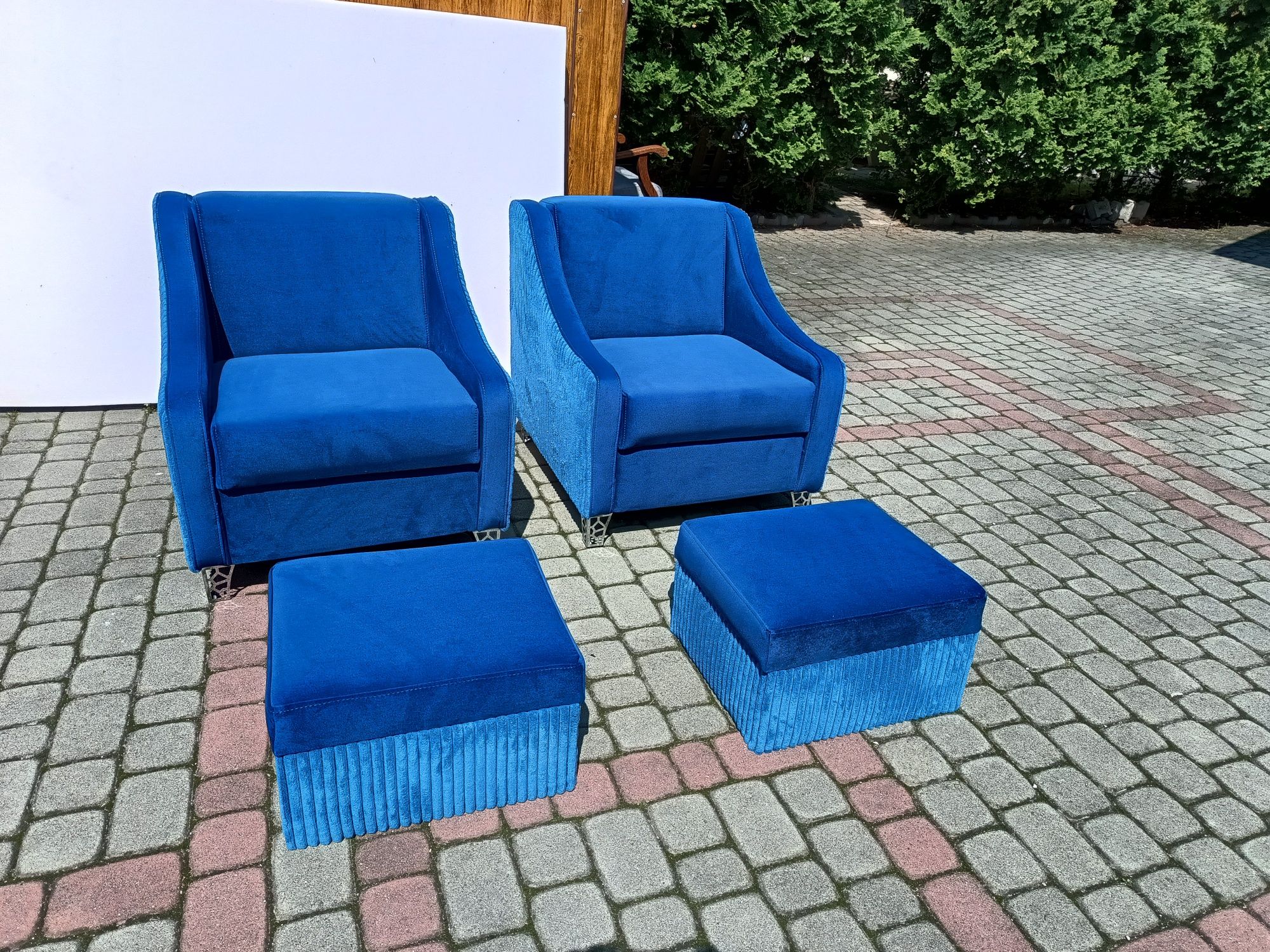 2 fotele nowe + pufy granatowe