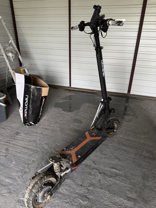 Kukirin g2 max custom (300 km przebiegu)