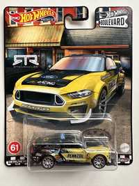 Hot Wheels Ford Mustang RTR spec 5