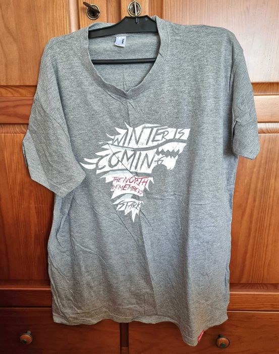 T-shirt "Winter is Coming - The North Remembers ", algodão, L Unisex