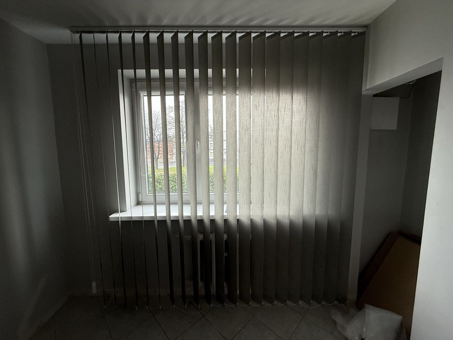 Żaluzje pionowe 240 x 245 cm szare