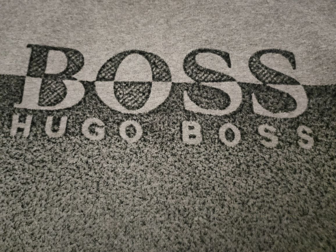 świetna  bluza HUGO BOSS