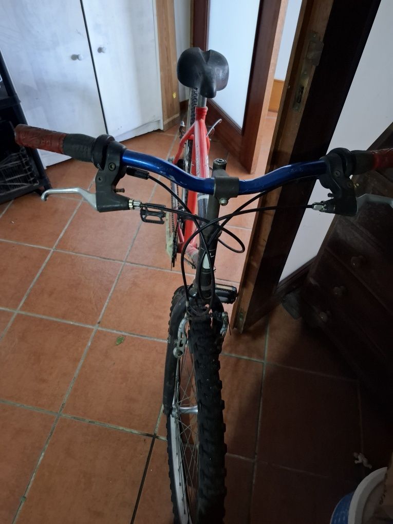 Bicicleta  para arrumar