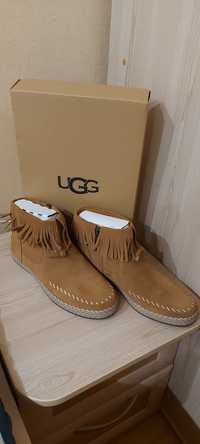 Ботінки UGG kennadi