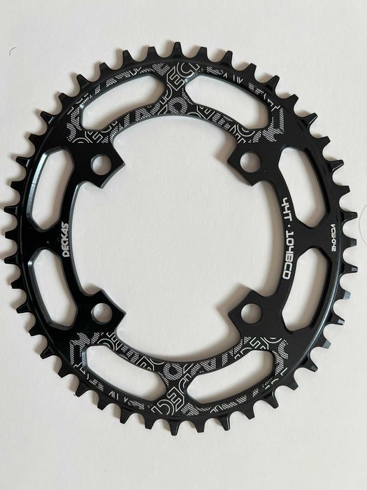 Zębatka OVAL ovalna Narrow Wide DECKAS 40 42 44T 104 BCD LUBLIN