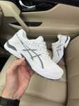 Жіночі кросівки ASICS Gel-Flux 4 білий з сірим 6303 НОВИЗНА