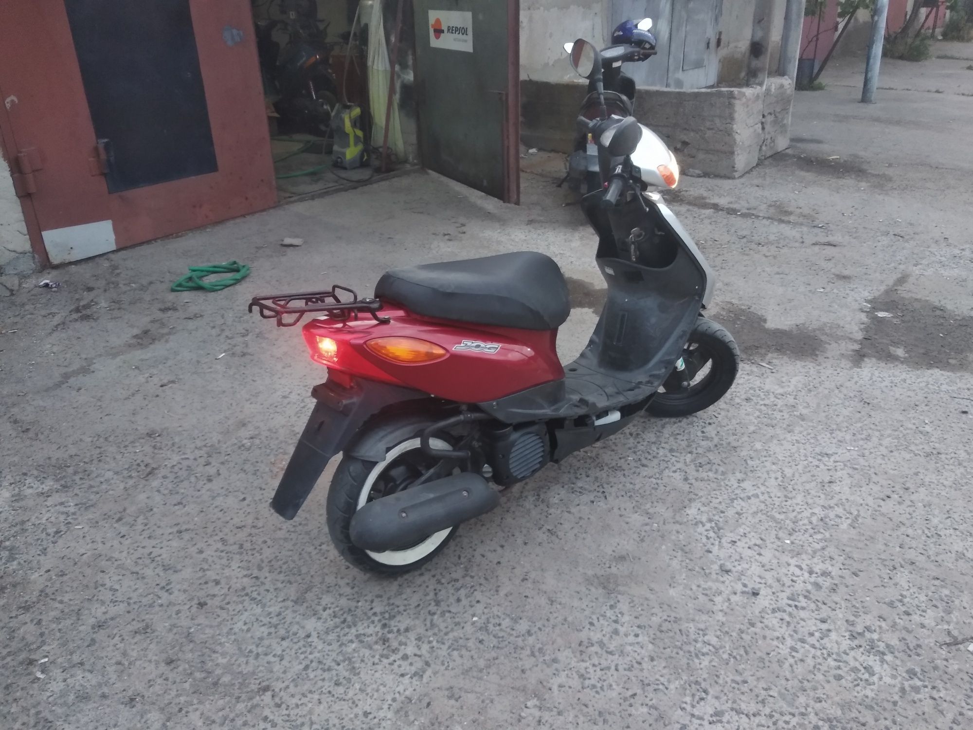 Продам Yamaha jog36