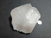 Naturalny kamień Kryształ Górski w formie monokryształu czysty nr 23