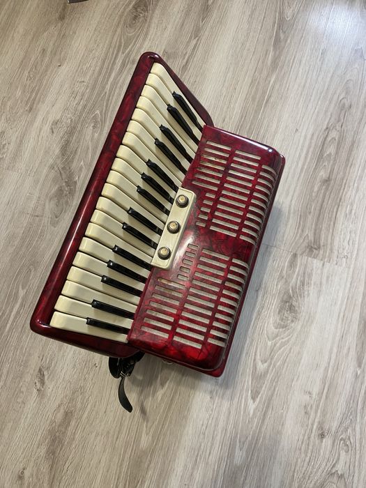 Akordeon MUZA + kufer