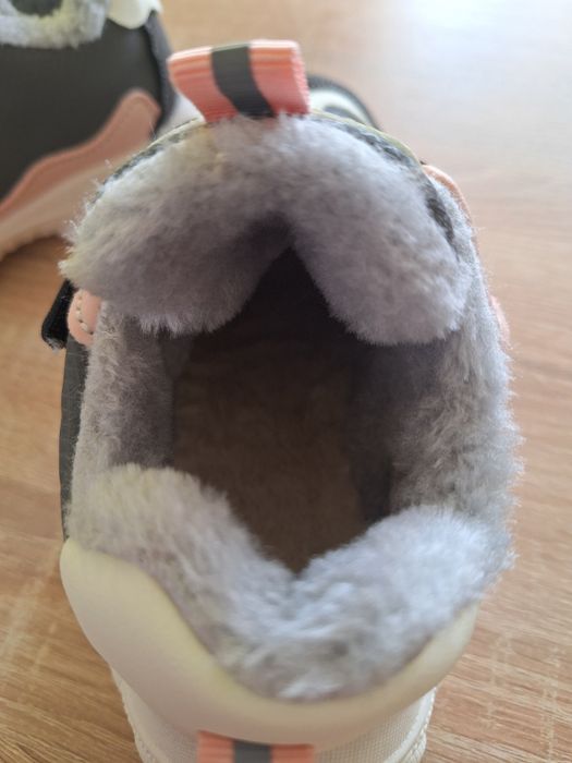 Зимові кросівки дитячі