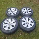 Felgi aluminiowe Audi A4 A6 z oponami 205/60R16 zima