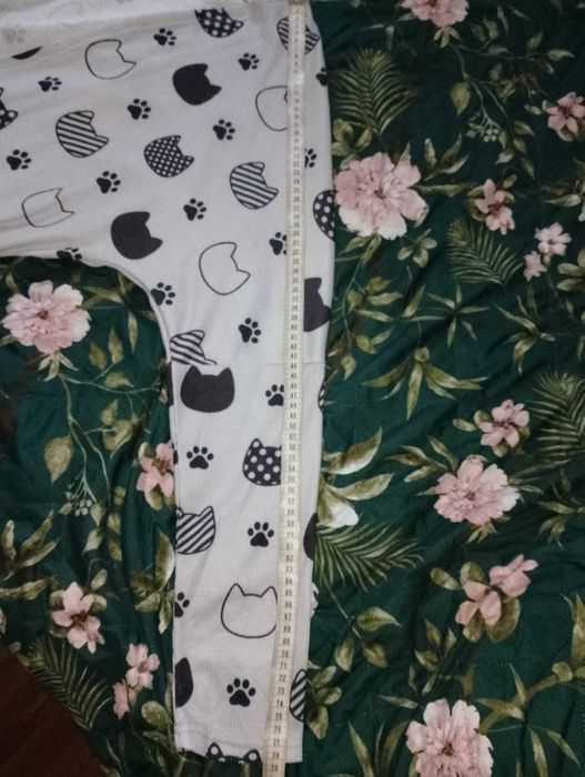 Narzutka/sweterek damski r. 2XL wzór koty