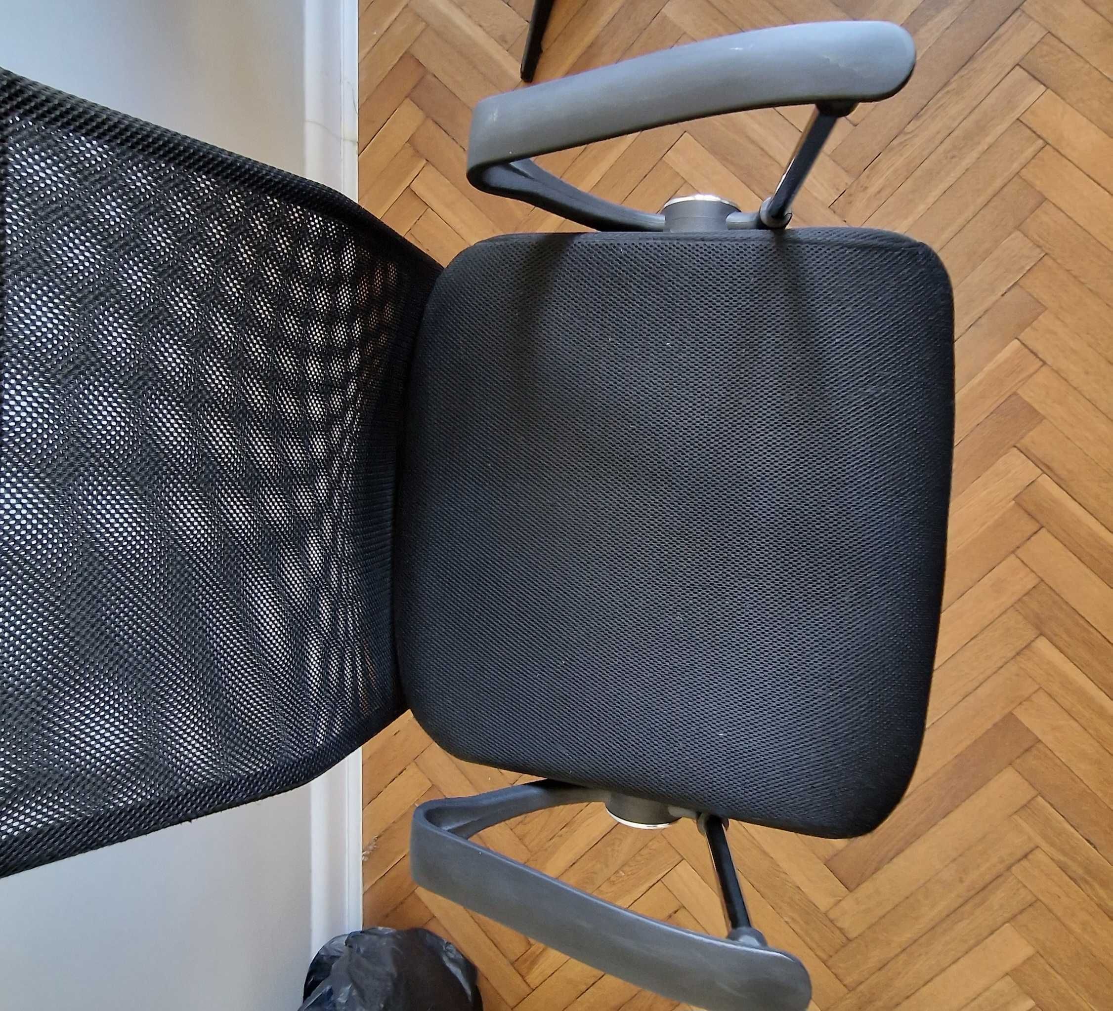 czarny fotel biurowy | krzesło biurowe