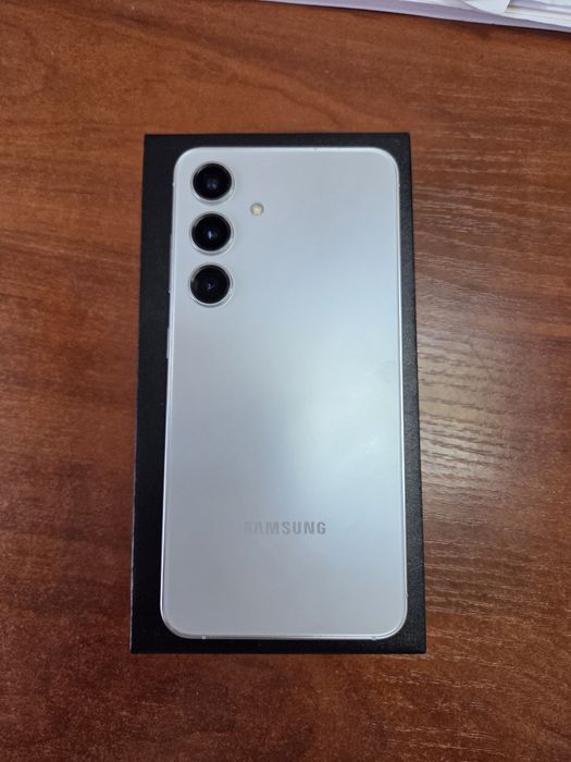 Samsung Galaxy S24 8/256 Marble Gray SM-S9210 Snapdragon 8 Gen 3 2 SIM