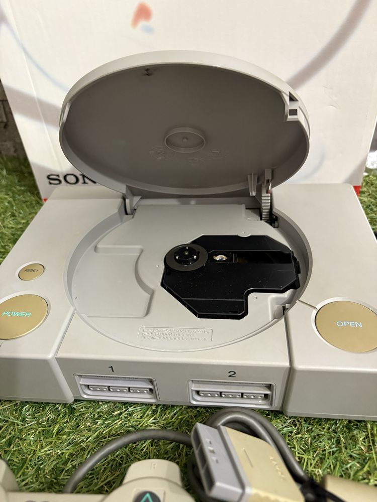 SONY PS SCPH-5500 ntsc j 100v