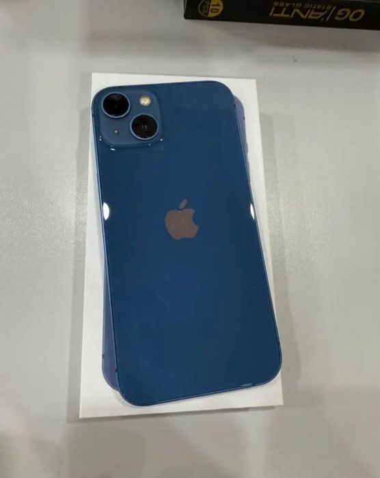 iPhone 13 blue 128 gb