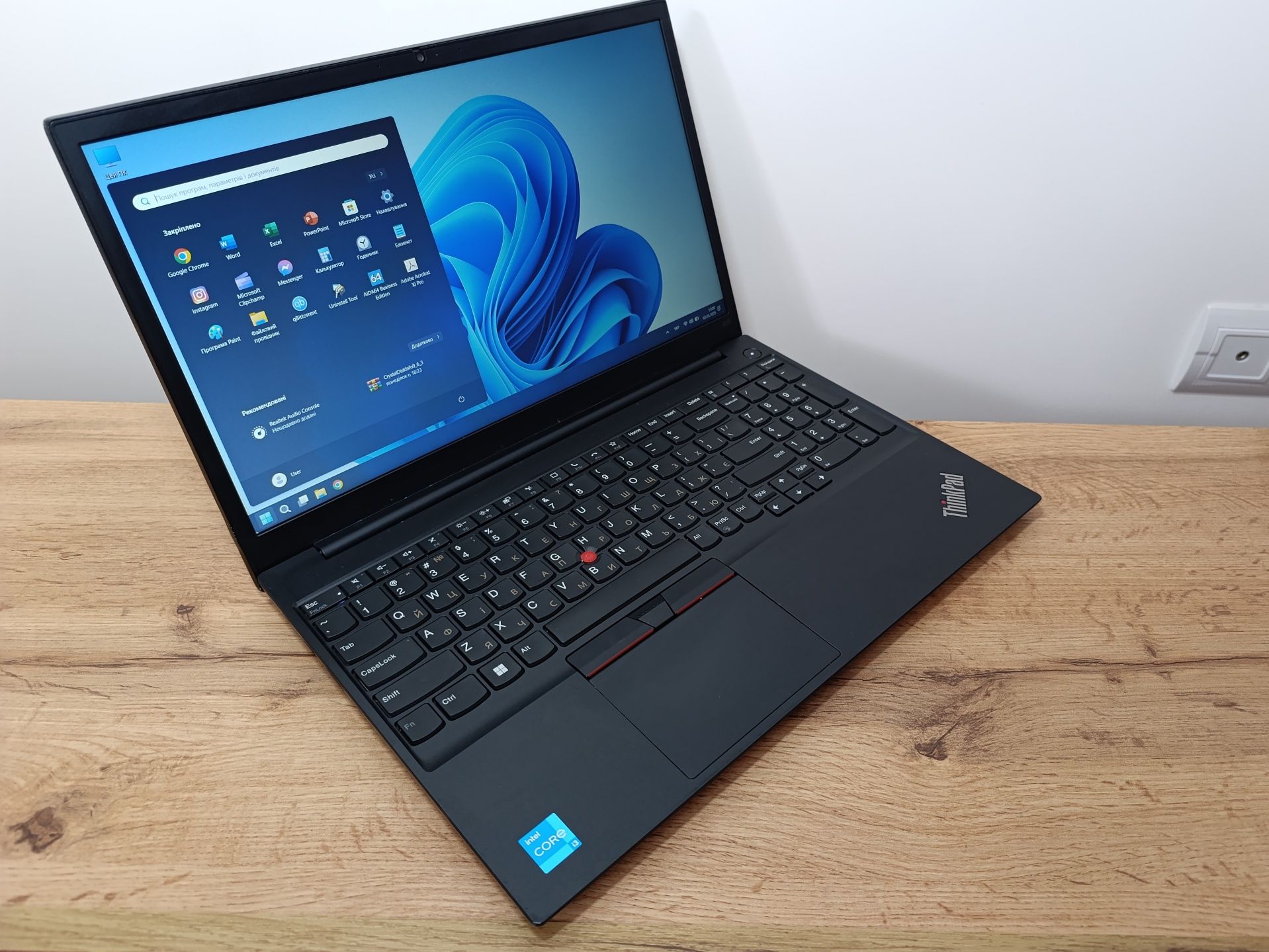 15'6 FHD ноутбук Lenovo E15/i3-1115G4/8GB DDR4/SSD 256GB/АКБ 8% зносу