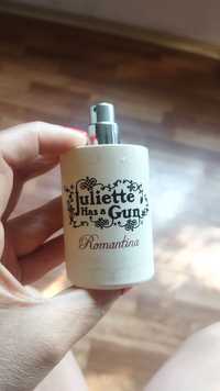 Juliette has a gun. Romantina.