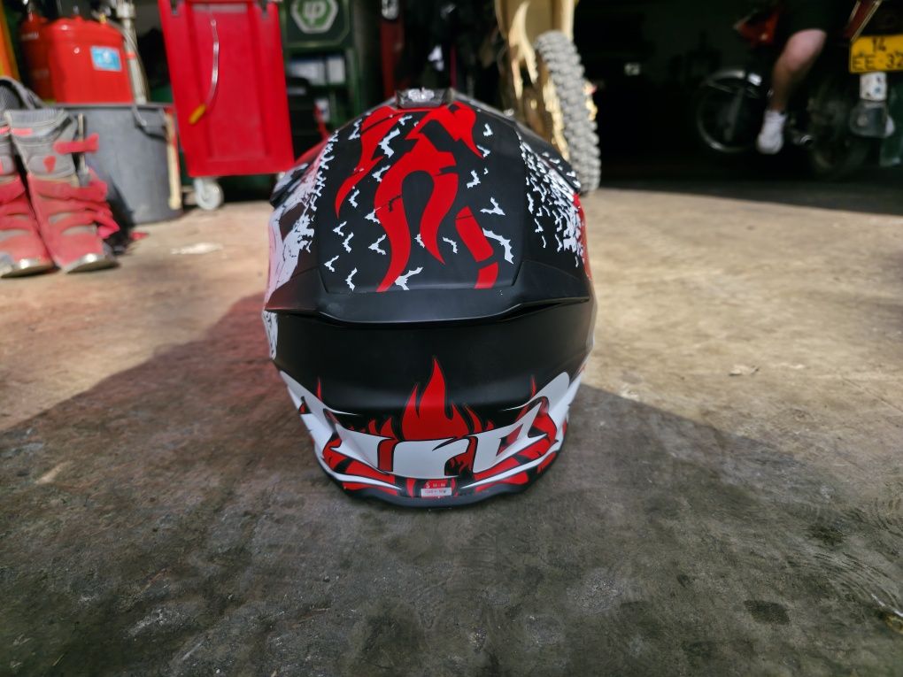Capacete airoh twist 2.0 hell matt
