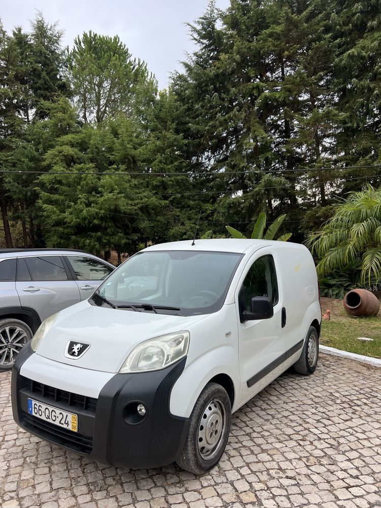 Carrinha Pegeout bapper