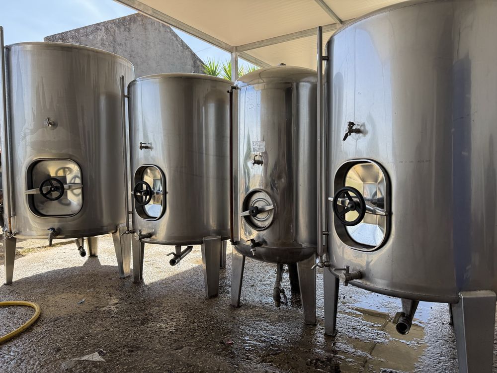 Depositos inox para vinho