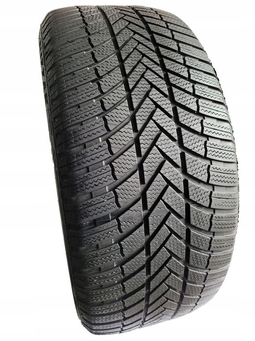 Bridgestone blizzak LM005 285/45 R20 112V 6mm 2020