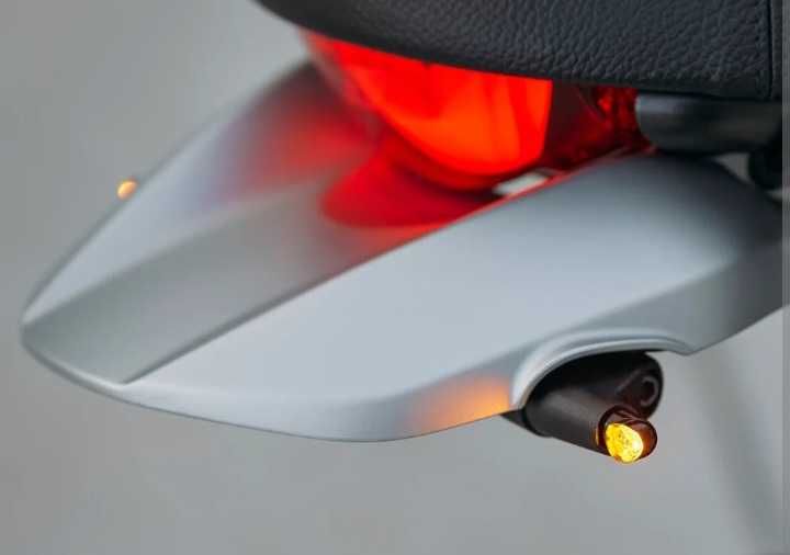 Piscas Novos pequenos mota averbados Par2x