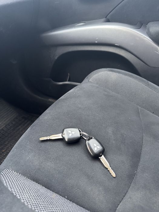 Mitsubishi Outlander XL 2.0d 2008 авто для ЗСУ