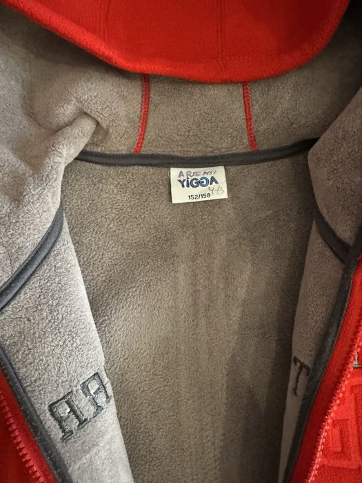 Продам тёплую кофту для мальчика