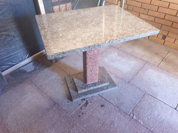 Продам стіл з каменю 0.80х0.70