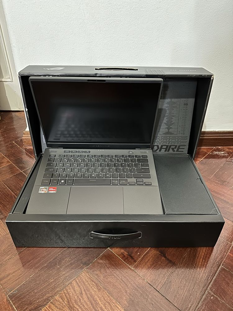 Portátil ASUS ROG Zephyrus G14 GA402 R7 16GB 1TB RX 6700S FHD 144Hz