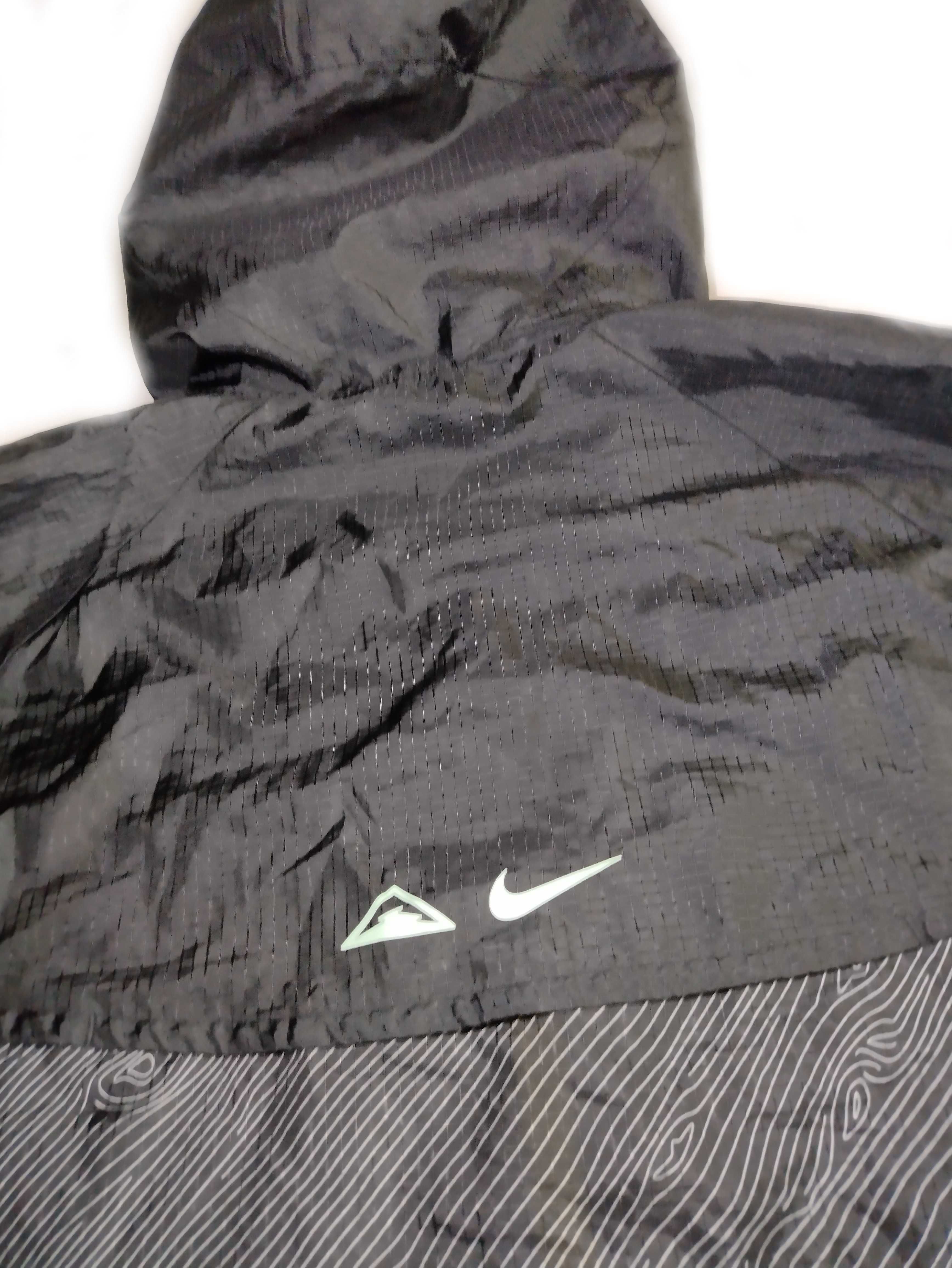 Nike kurtka z kapturem Trail Running r. M