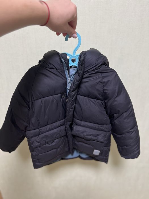 зимова куртка ZARA 86р