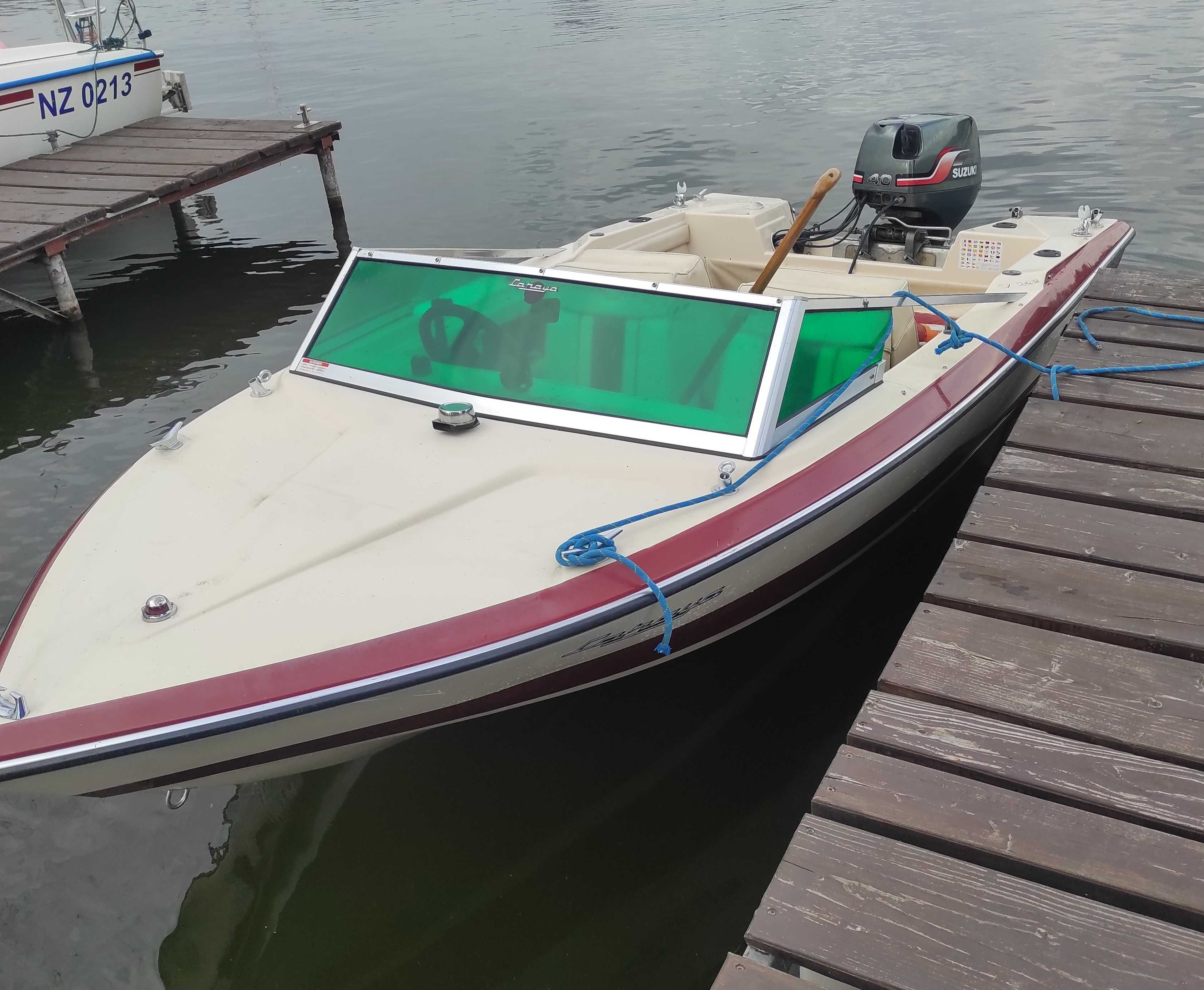 Motorówka Glastron La raya model V142