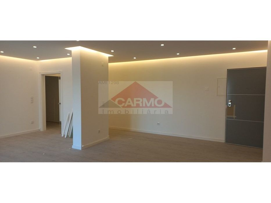 T2 com Parqueamento e Arrecadação. Não procure mais a sua casa de s...