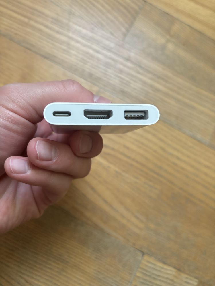 Oryginalna przejsciowka hdmi, usb-a i usb-c na usb-c