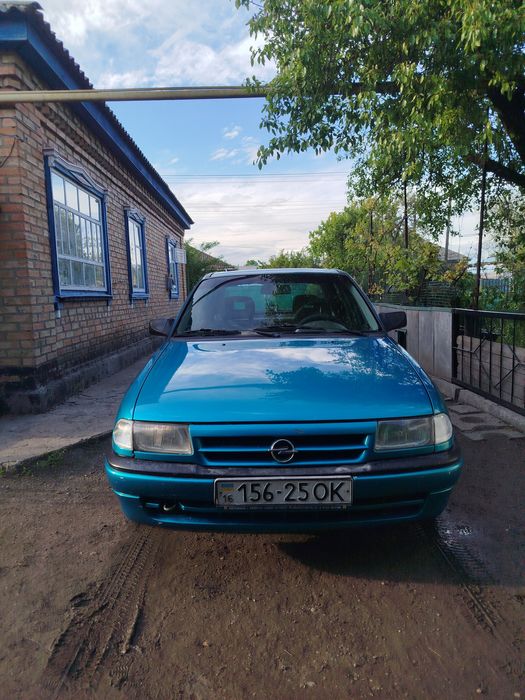 Продам  автомобіль