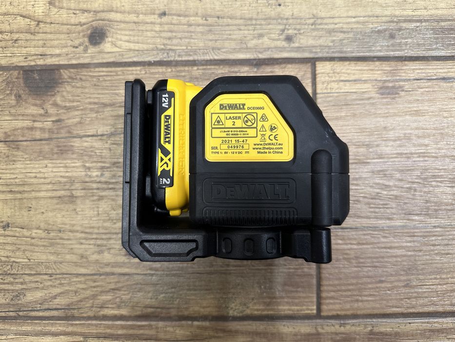 Zielony laser krzyżowy DeWalt DCE088G + 2AH + ładowarka - 2021