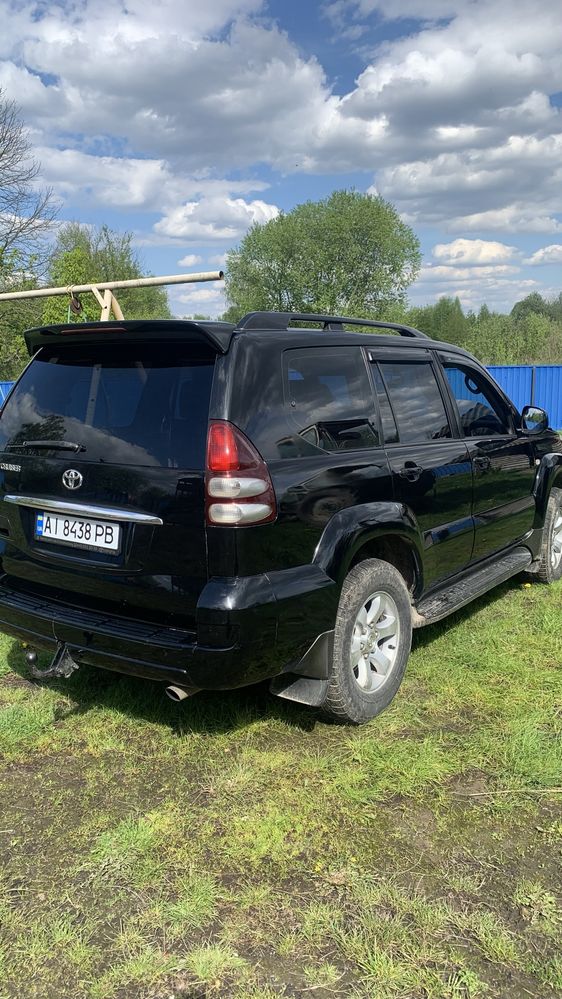 Продам автомобіль Prado 120