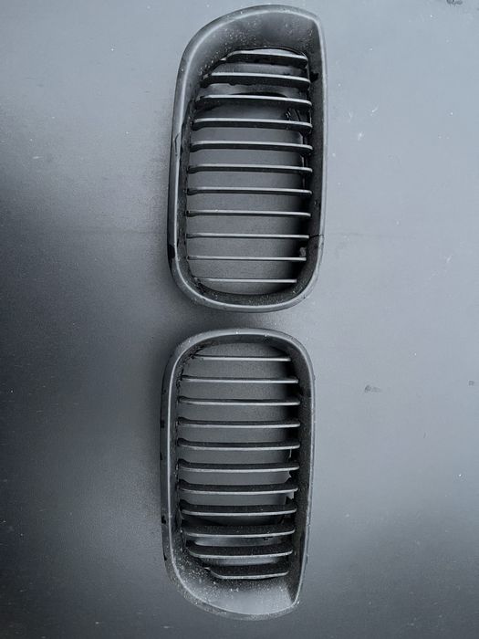 Продам решітки радіатора бмв е46 ціна за 2