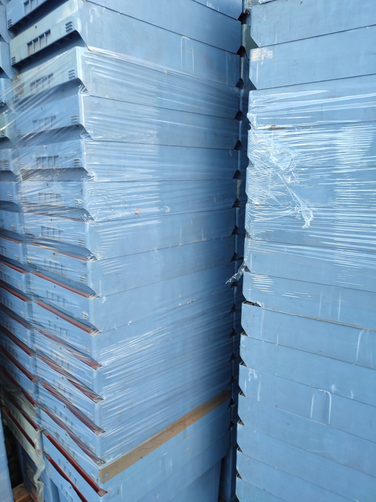 600x400x420 Bito pojemniki magazynowe skrzynki plastikowe kuwety