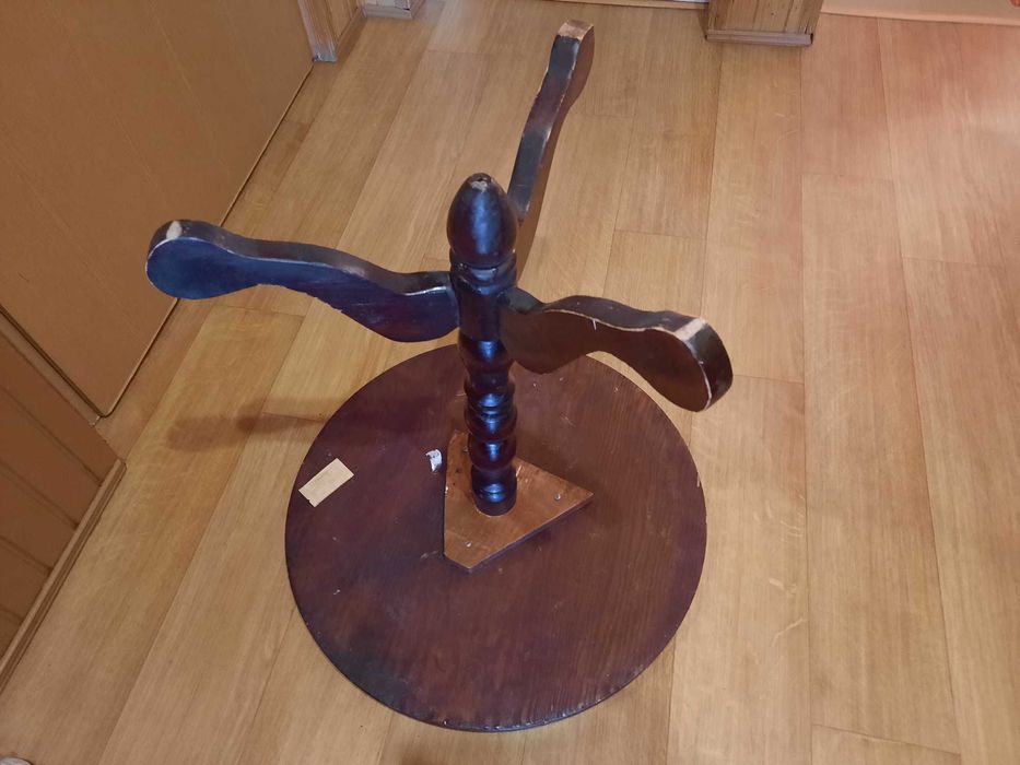 Stół stolik stoliczek retro antyk PRL okrągły kawowy oryginał rzeźba