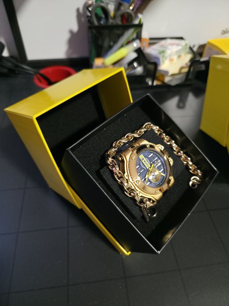 Vendo relogios invicta original !!!