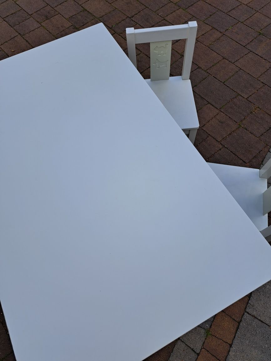 Stolik stół biurko dla dzieci z krzesełkami ikea