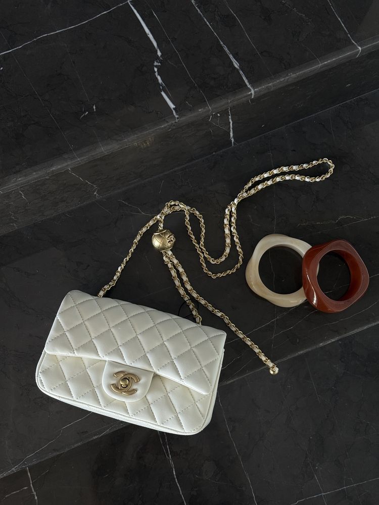 Сумка Chanel шкіра | біла | золота фурнітура