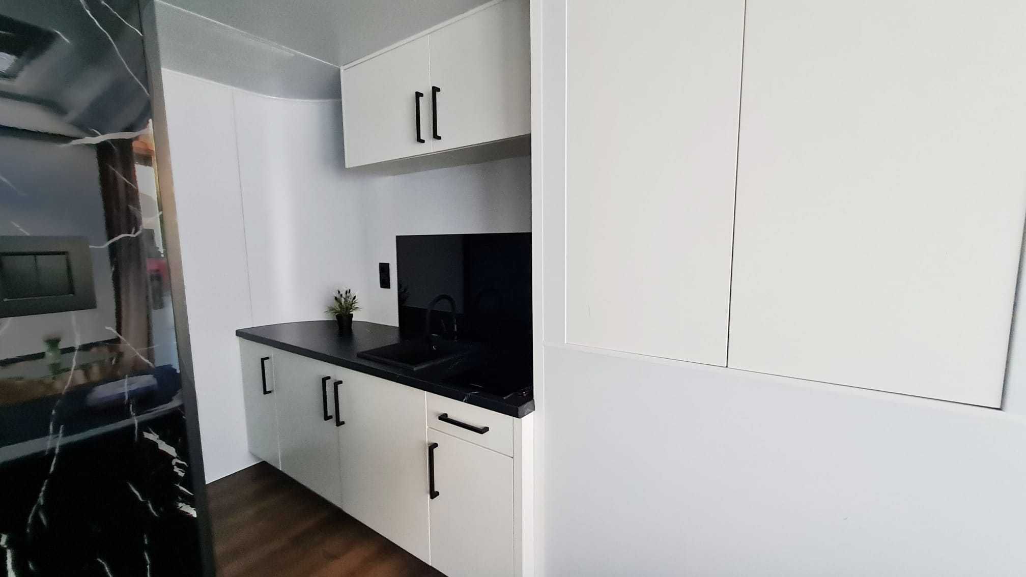 Nowoczesny dom kapsułkowy Całoroczny Tiny House domek BEZ POZWOLEŃ